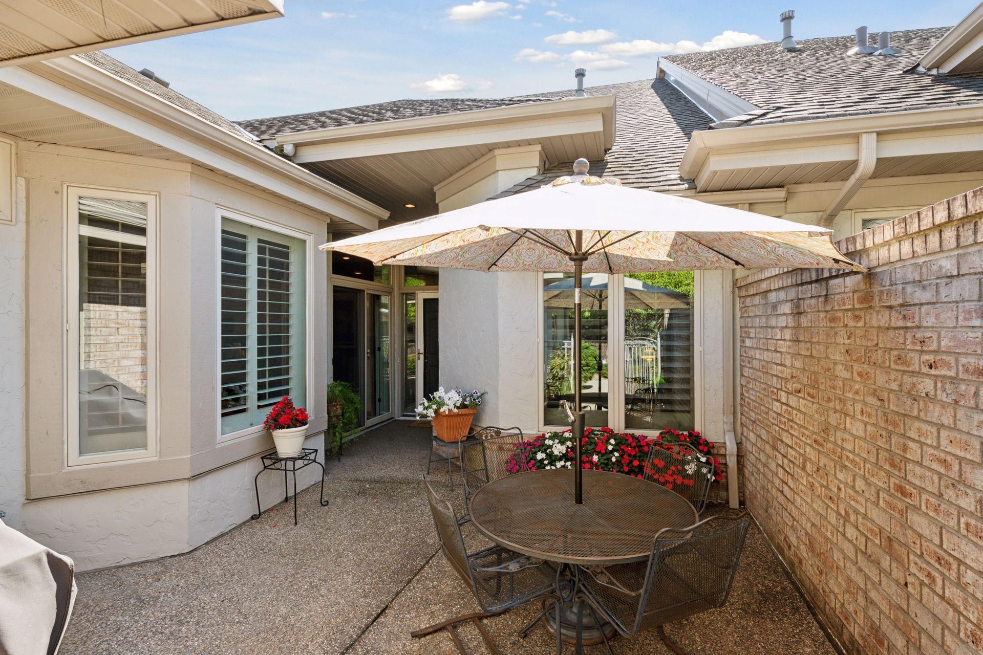 7238 Lewis Ridge Parkway , Edina, MN 55439 Main Photo