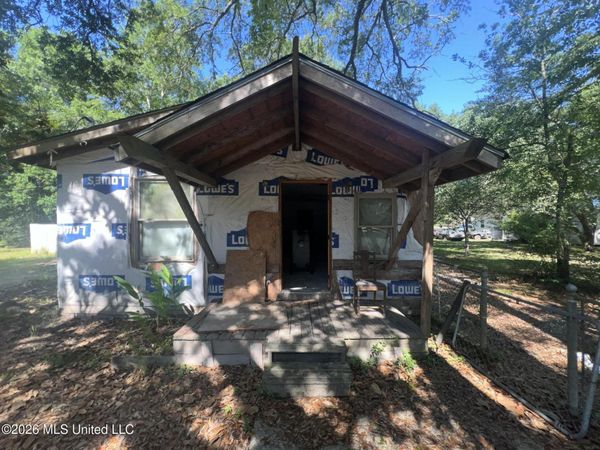 8317 Barron Road, Moss Point, MS 39562