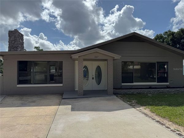 107 N GALENA AVENUE , MINNEOLA, FL 34715