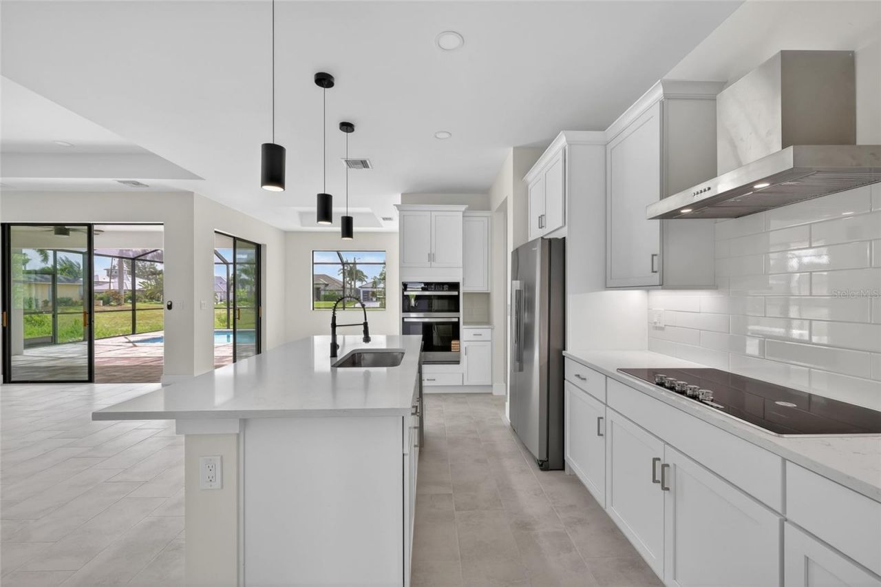 817 NW 38th Place, Cape Coral, FL 33993 Photo