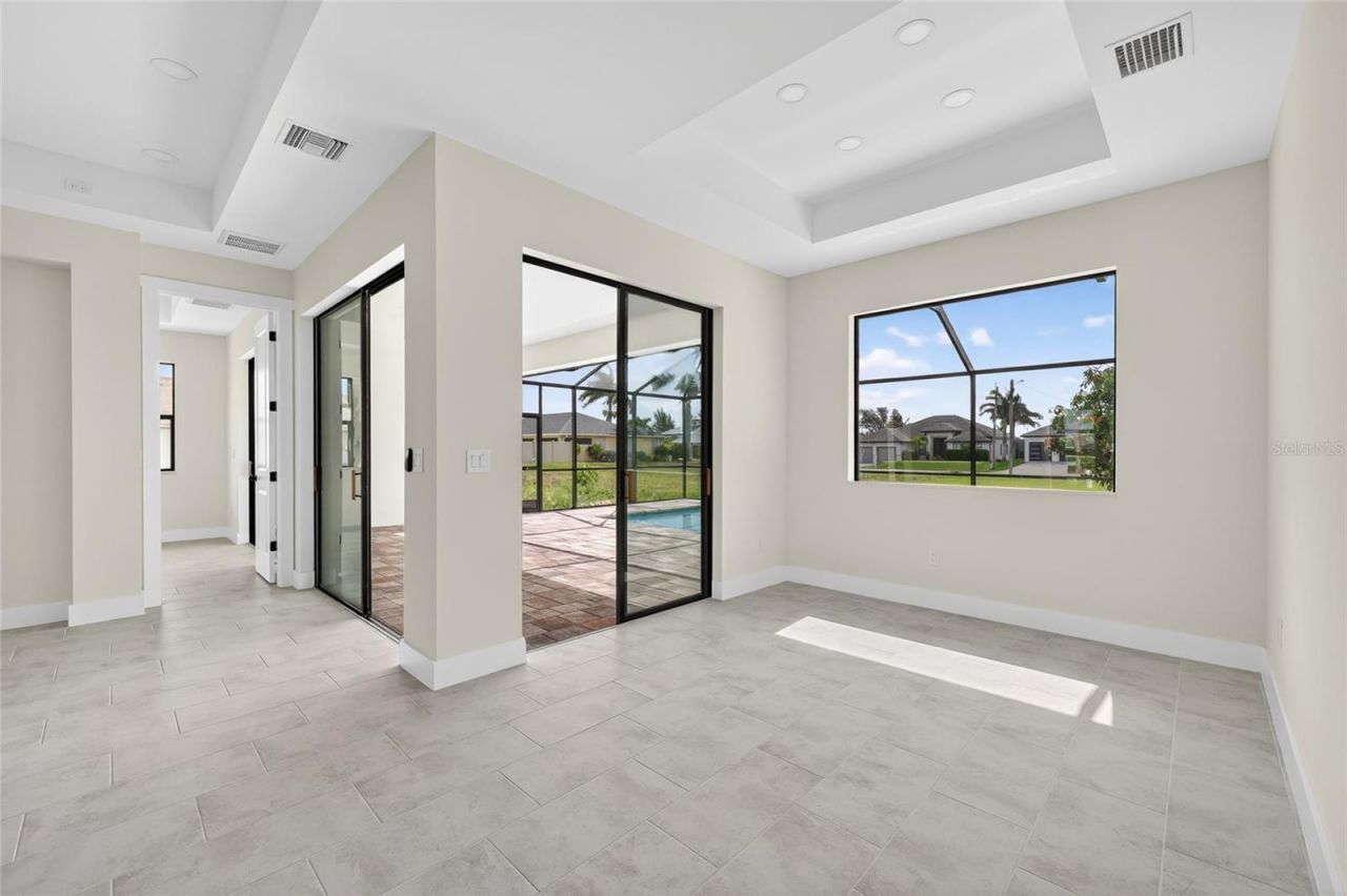 817 NW 38th Place, Cape Coral, FL 33993 Photo