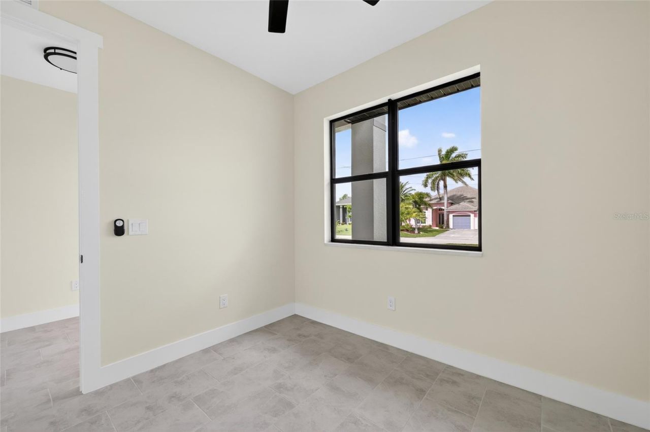 817 NW 38th Place, Cape Coral, FL 33993 Photo