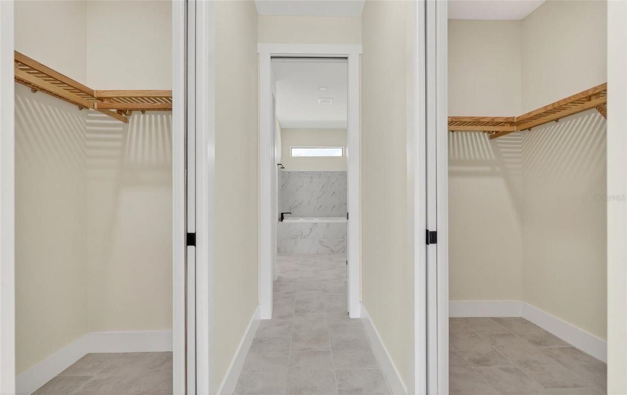 817 NW 38th Place, Cape Coral, FL 33993 Photo