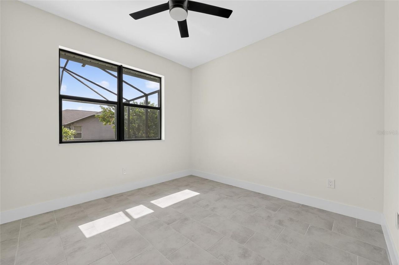 817 NW 38th Place, Cape Coral, FL 33993 Photo