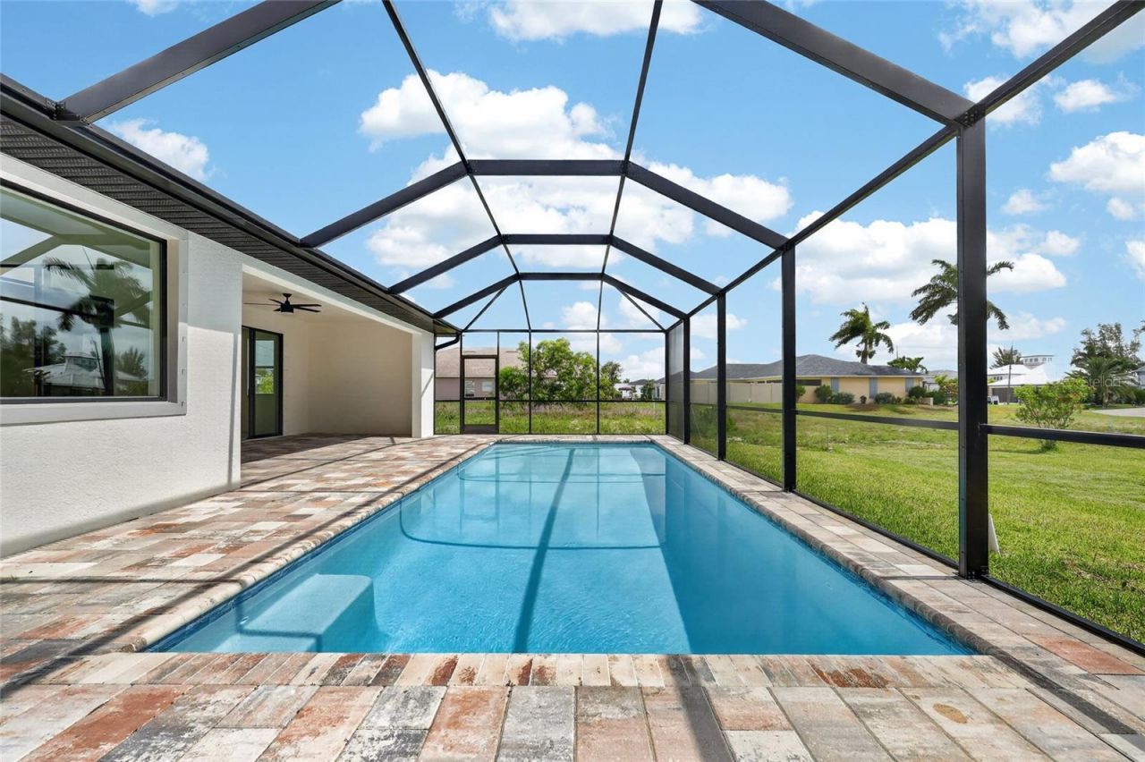 817 NW 38th Place, Cape Coral, FL 33993 Photo