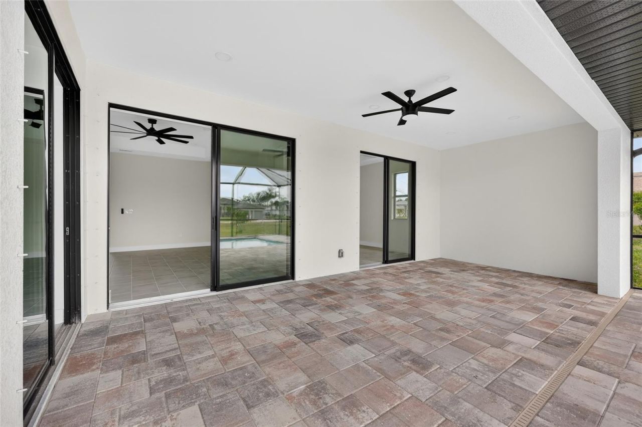 817 NW 38th Place, Cape Coral, FL 33993 Photo