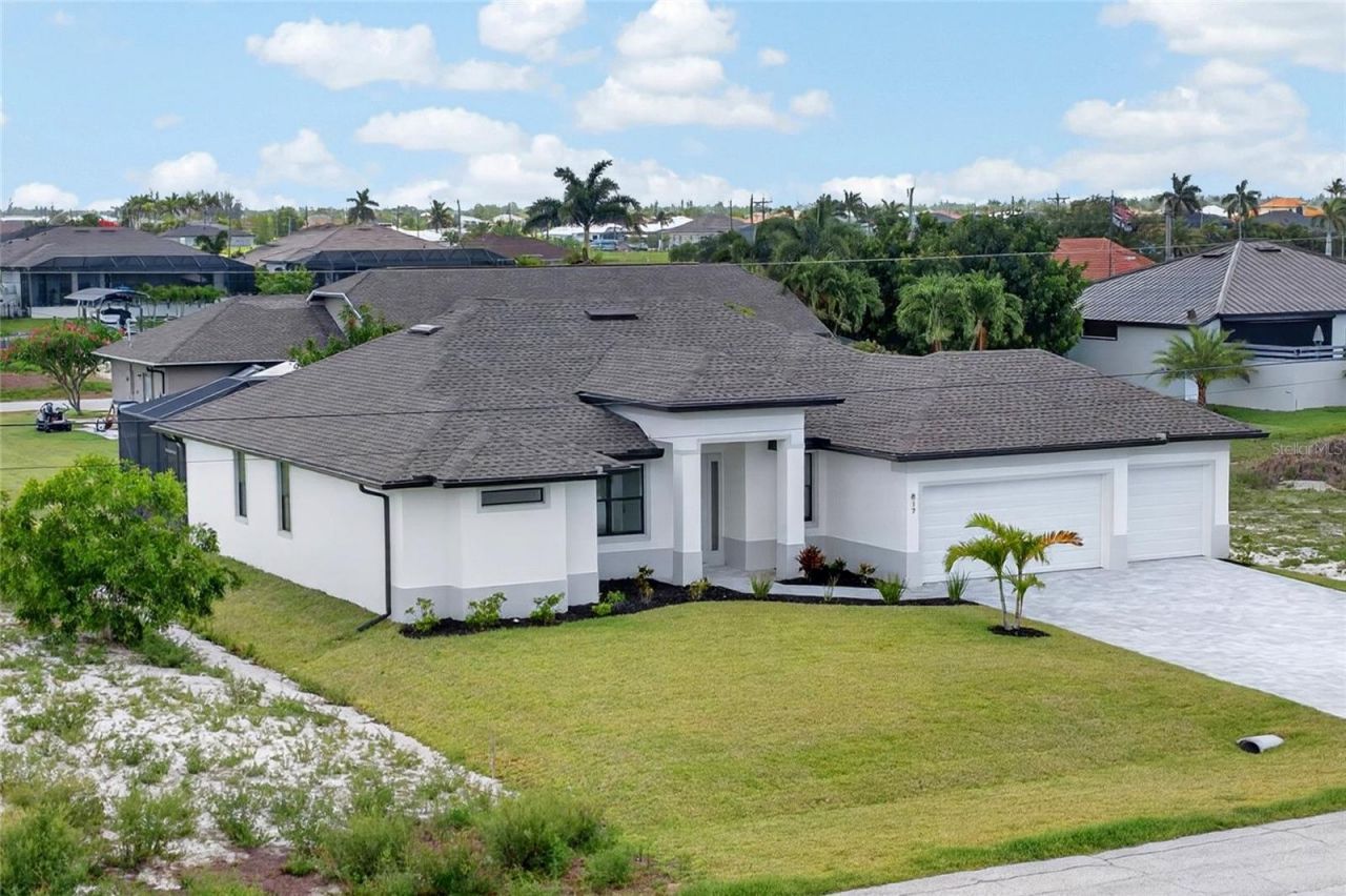 817 NW 38th Place, Cape Coral, FL 33993 Photo