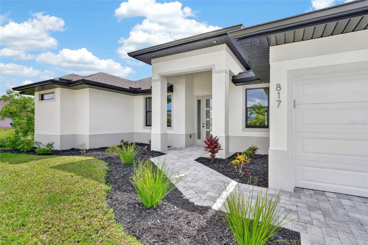 817 NW 38th Place, Cape Coral, FL 33993 Photo