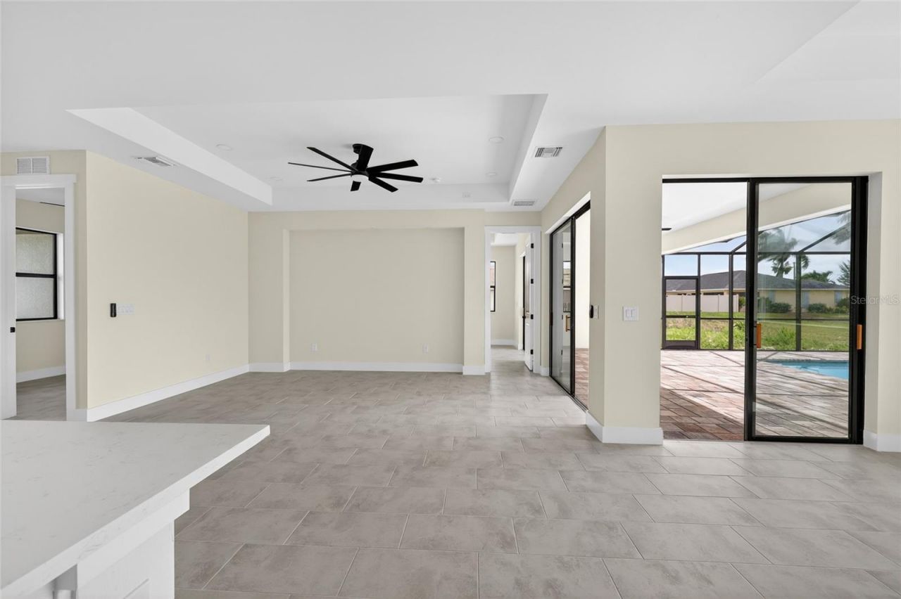 817 NW 38th Place, Cape Coral, FL 33993 Photo