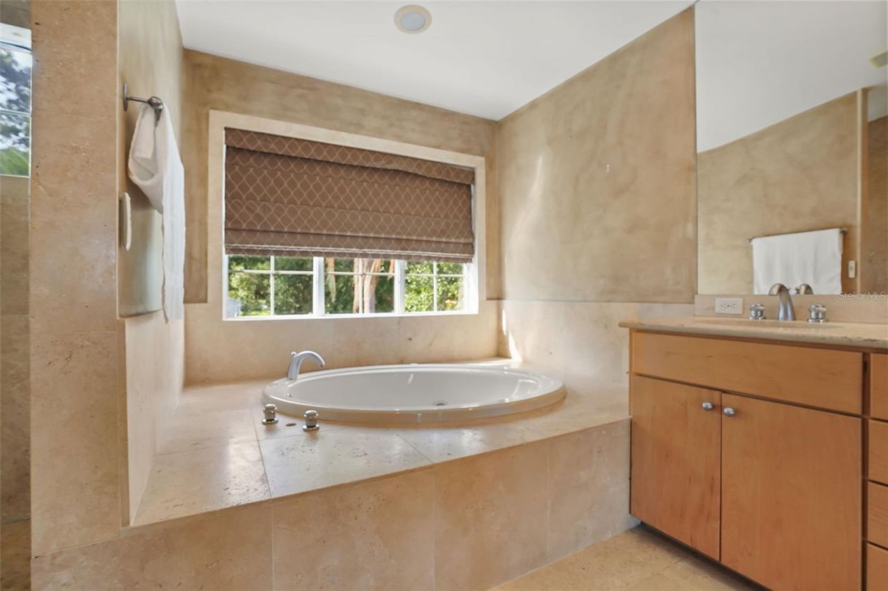 1166 N Lake Sybelia, Maitland, FL 32751 Photo
