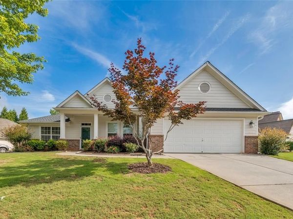 124 Cedar Mill Drive, Dallas, GA 30132