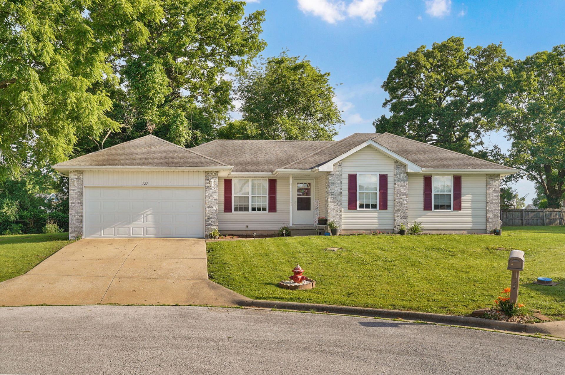 127 N Carter Court, Clever, MO 65631 Main Photo