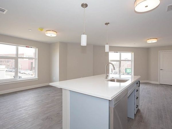 882 Massachusetts Ave, Unit 3A, Arlington, MA 02474