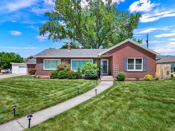 266 E CHIMES VIEW DR, South Ogden, UT 84405