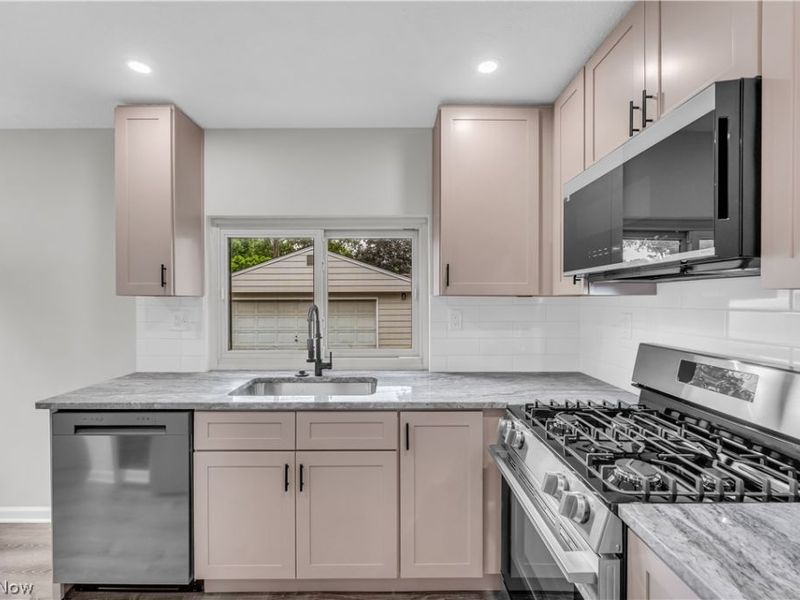 4380 W 146th Street, Cleveland, OH 44135 Photo 9