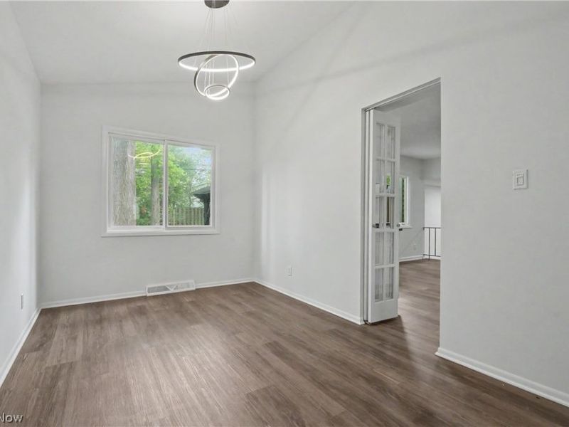 6536 Duneden Avenue, Solon, OH 44139 Photo 10