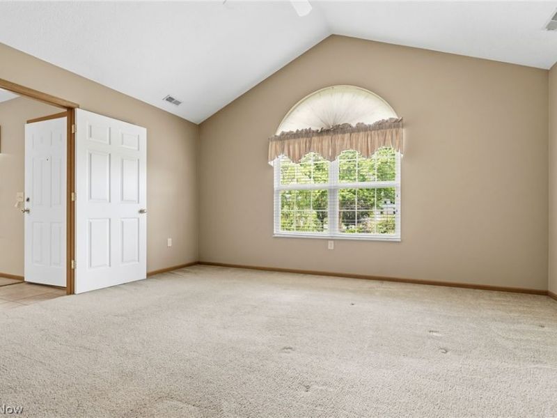 8717 Dublin Ridge Circle NW, Massillon, OH 44646 Photo 10