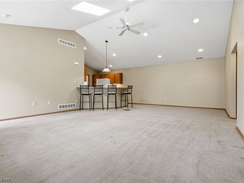 8717 Dublin Ridge Circle NW, Massillon, OH 44646 Photo 3