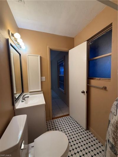 1006 NE 2nd Ave, Cape Coral, FL 33909 Photo