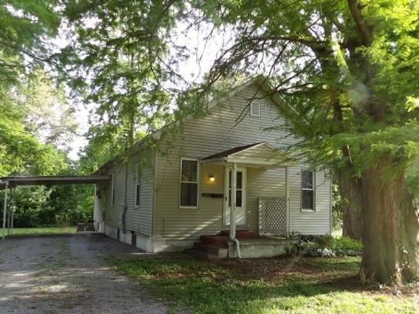25 Wise Street , Eldorado, IL 62930