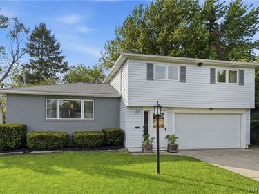 22 Newgate Road, Amherst, NY 14226