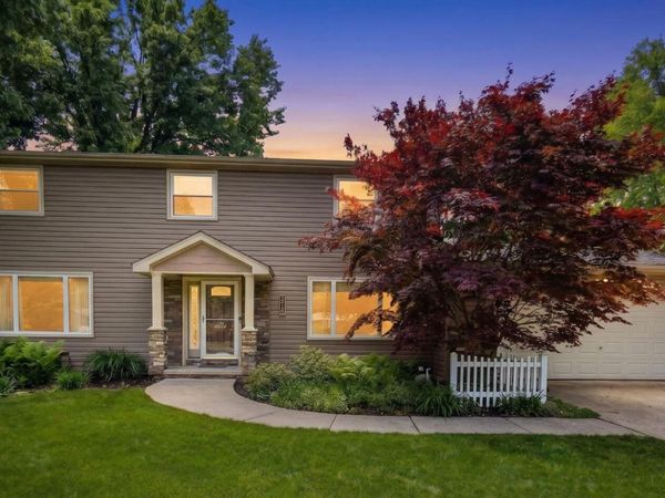 8073 Gandy Court, Grosse Ile, MI 48138