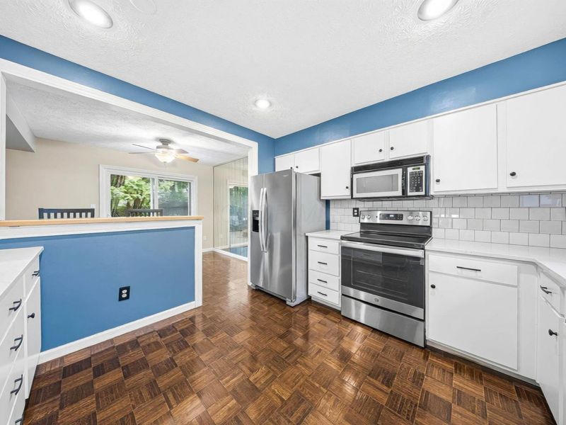 132 Saint Michelle Street, Unit 39B, Columbus, OH 43085 Photo 21