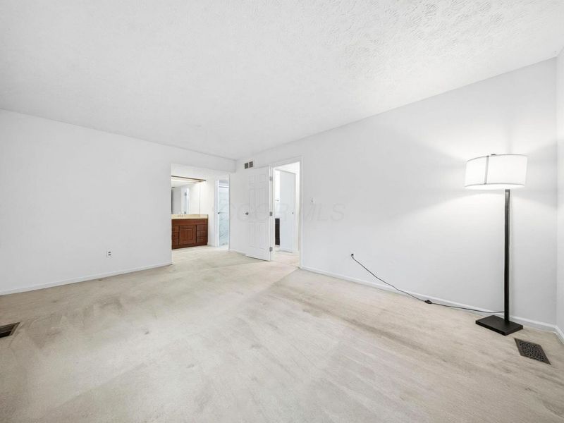 132 Saint Michelle Street, Unit 39B, Columbus, OH 43085 Photo 28