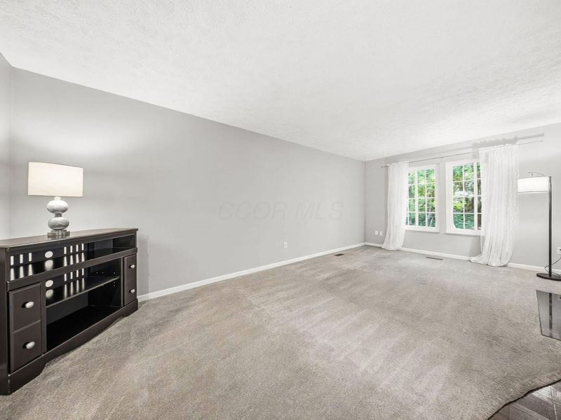 132 Saint Michelle Street, Unit 39B, Columbus, OH 43085 Photo 9