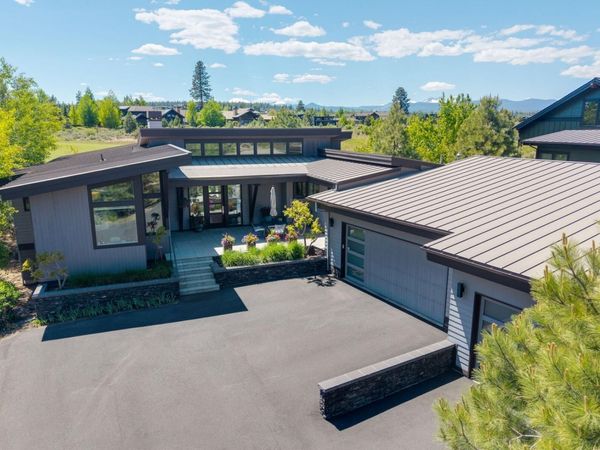 61487 Hackleman Court, Bend, OR 97702