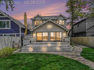 3506 Union Lake Road, Commerce Twp, MI 48382