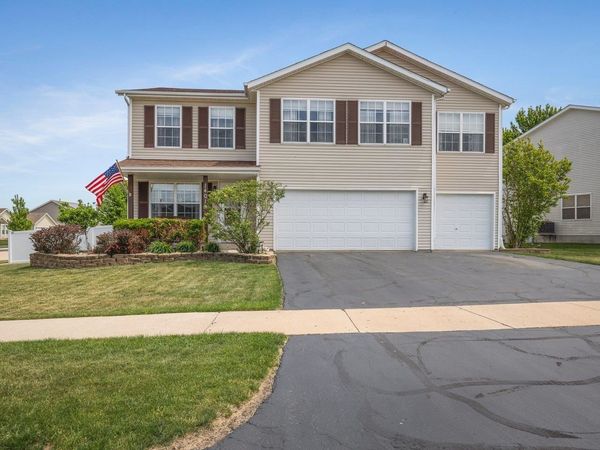 14019 Queenanns Way, POPLAR GROVE, IL 61065