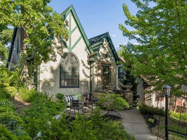 4849 12th Avenue S, Minneapolis, MN 55417