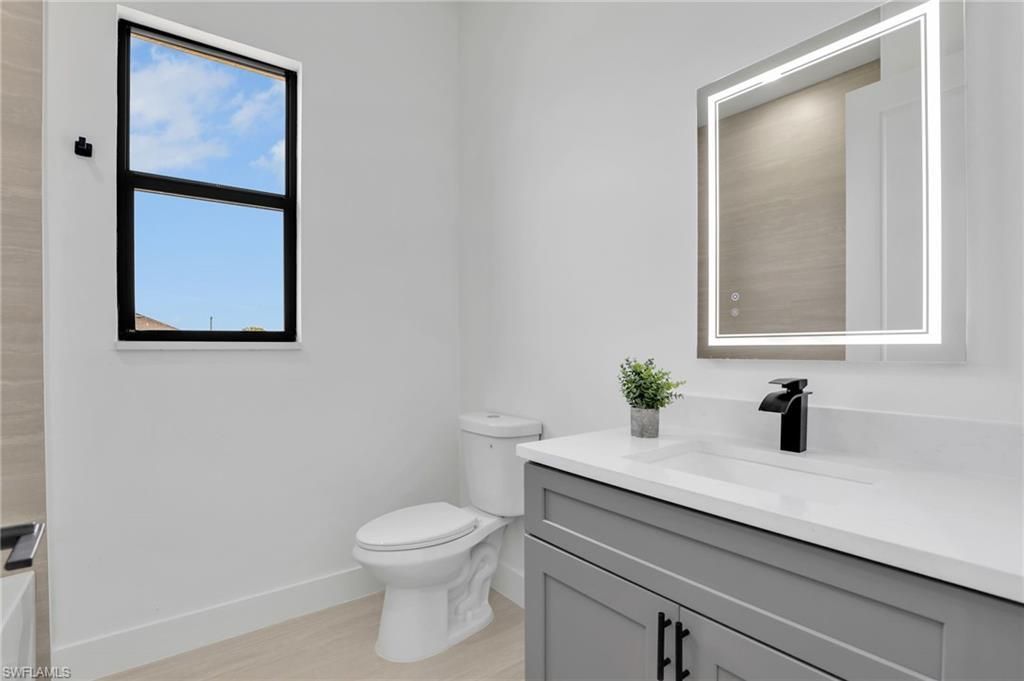 1505 NW 17th St, Cape Coral, FL 33993 Photo