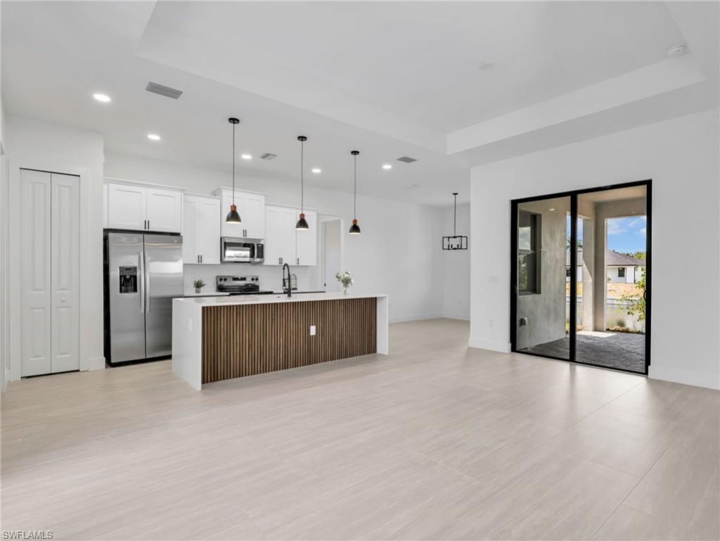 1505 NW 17th St, Cape Coral, FL 33993 Photo