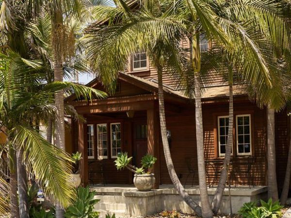 1215 Cabrillo Avenue, Venice, CA 90291