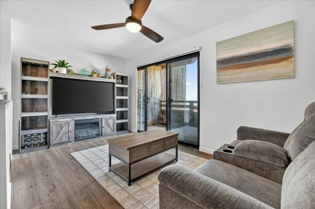 125 Surf Way, Unit 305, Monterey, CA 93940 Main Photo