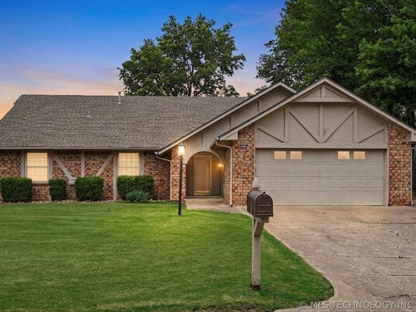 2648 W Dallas Street , Broken Arrow, OK 74012
