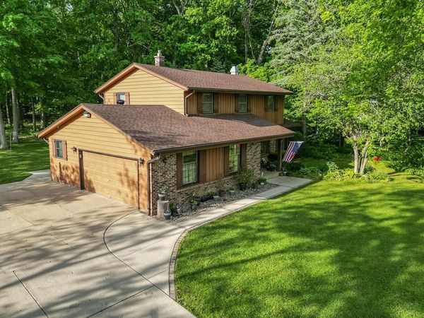 N92W25490 Blue Heron DRIVE, Lisbon, WI 53089