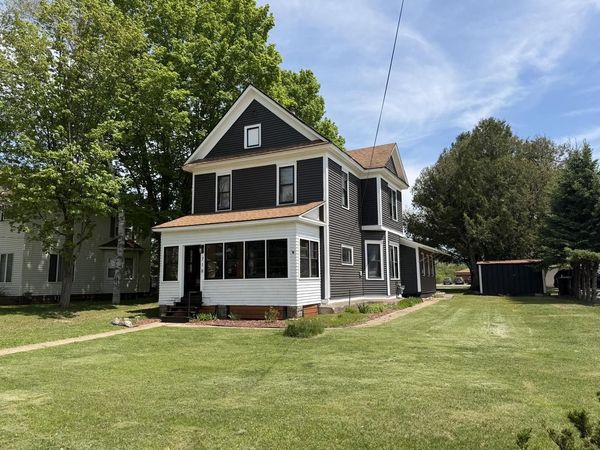 718 N 4TH AVENUE, Iron River, MI 49935