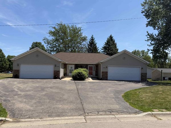 2302/2308 Bootmaker Drive, Beloit, WI 53511