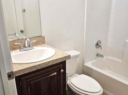 8665 Florin Rd #40, Sacramento, CA 95828 Photo