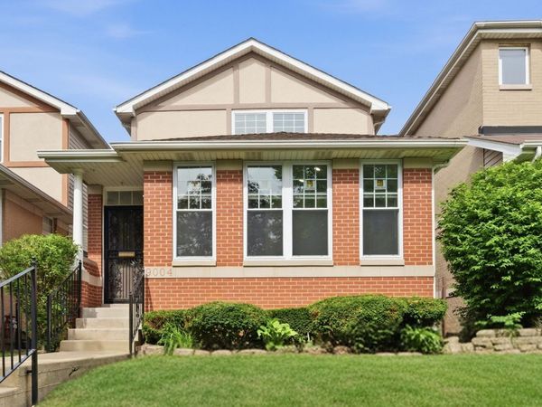 9004 S Indiana Avenue , Chicago, IL 60619
