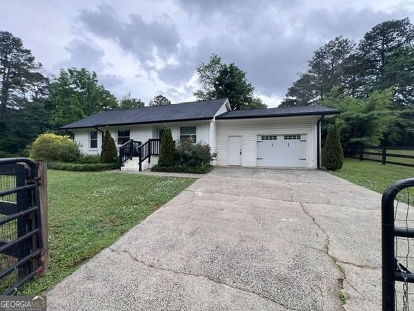 4056 Dallas Acworth Hwy, Acworth, GA 30101