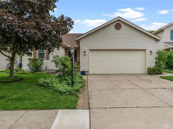 220 McDaniels Lane, Springboro, OH 45066