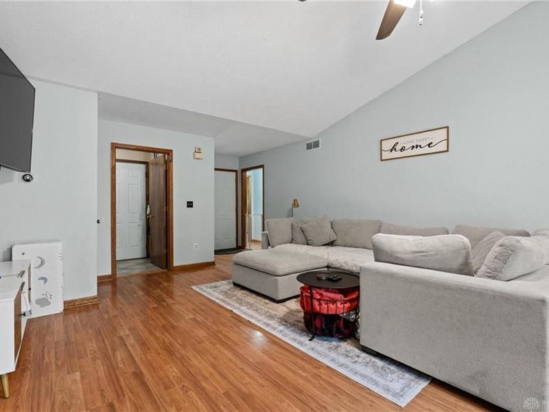 220 McDaniels Lane, Springboro, OH 45066 Photo 8