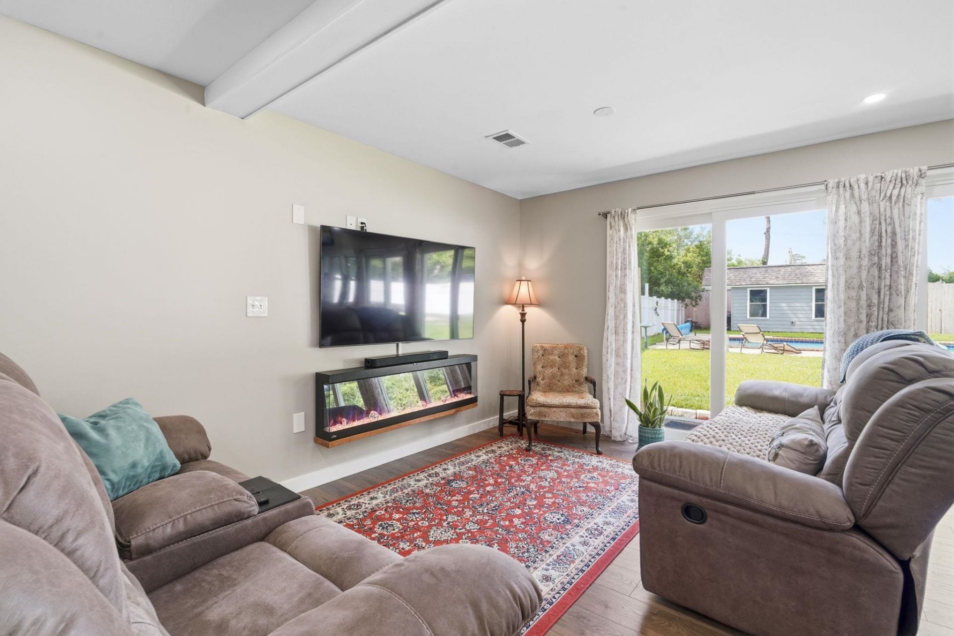1406 Winddrift Ct. Photo 11