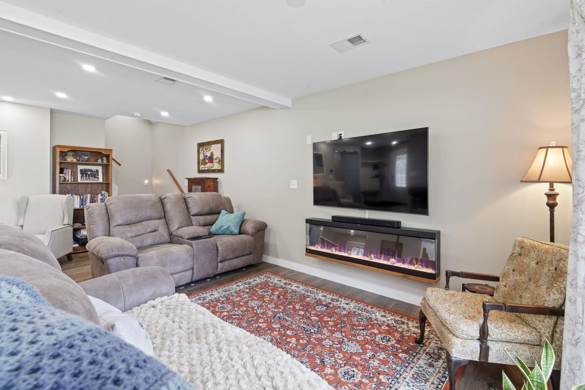 1406 Winddrift Ct. Photo 12