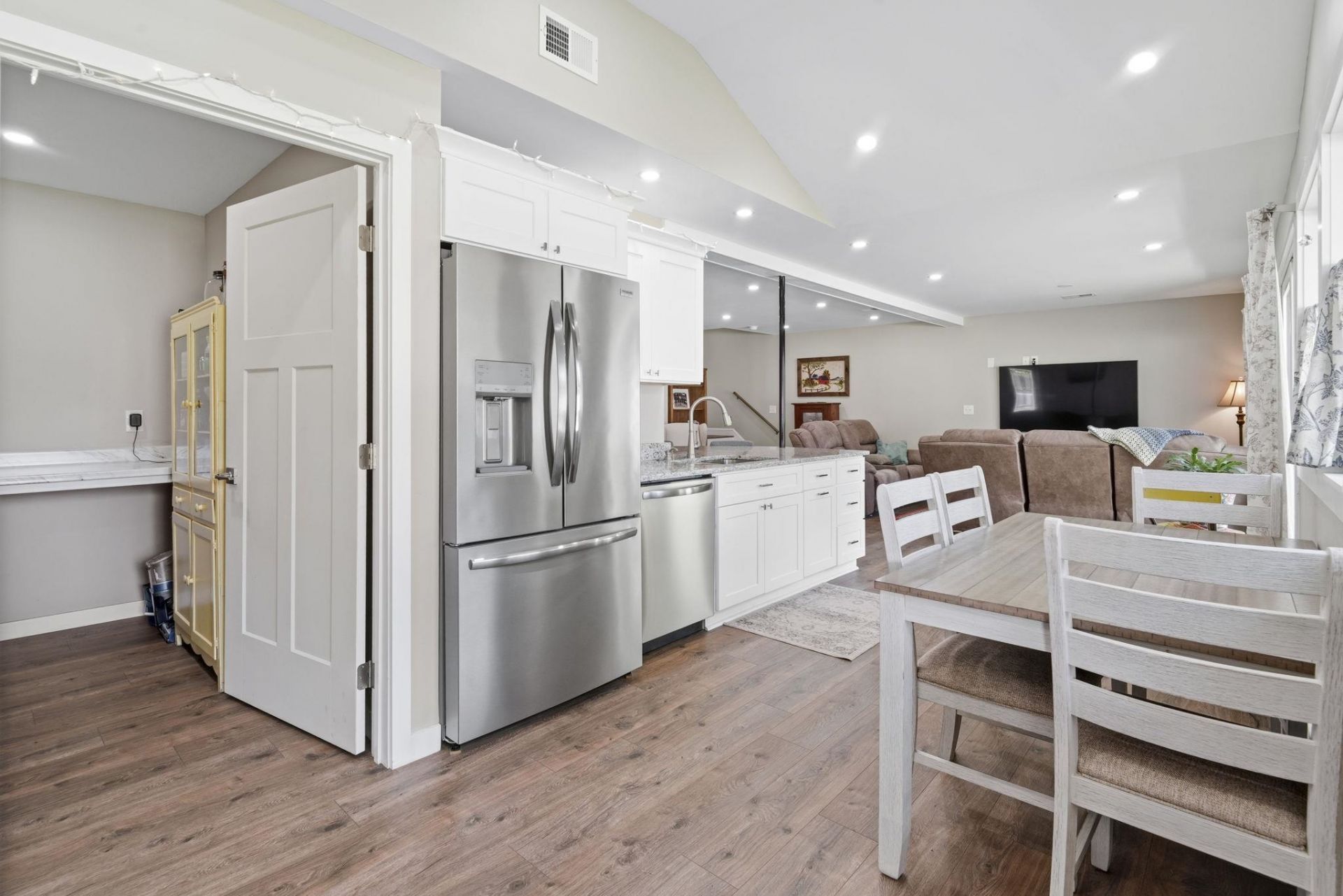 1406 Winddrift Ct. Photo 22