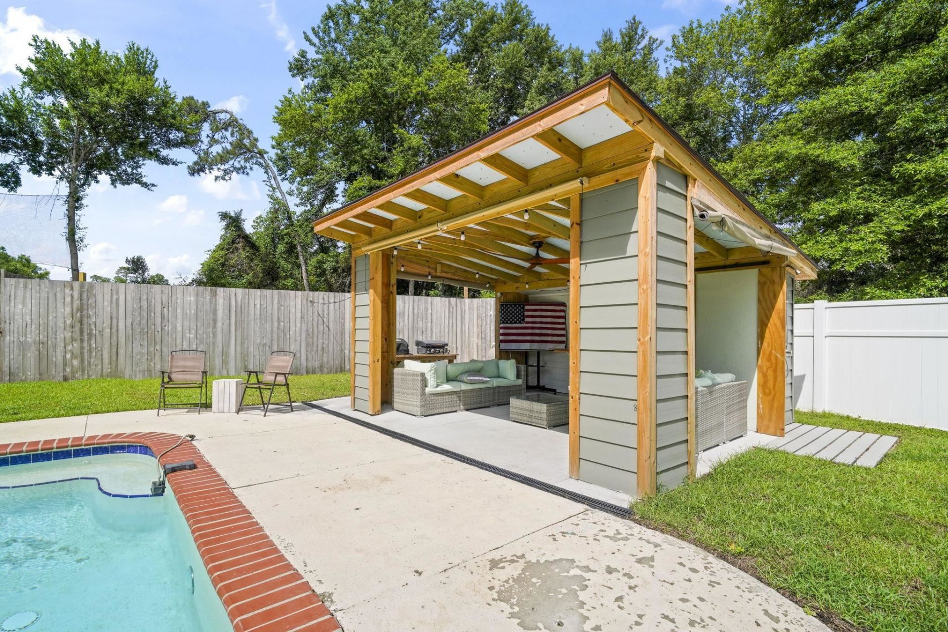 1406 Winddrift Ct. Photo 33